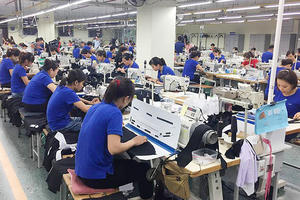 Doanh thu TNG tháng 10 xuống thấp nhất trong vòng nửa năm