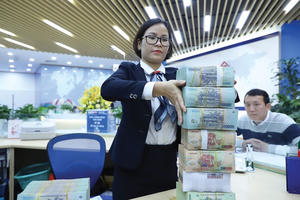 VDSC: Lãi suất đồng loạt giảm dù NHNN hút thanh khoản mạnh kỷ lục