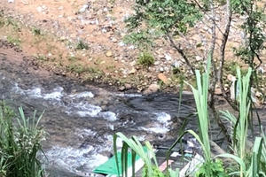 Kon Tum: Xe khách lật trên đèo Lò Xo, khiến 3 người chết và nhiều người bị vong