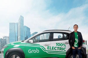 Grab đem xe hơi điện phục vụ khách