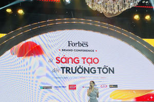 "Từ hôm nay hãy gọi tôi là ca sĩ" trong quá khứ tới Chi Pu của hiện tại: "Là một thương hiệu Việt đại diện cho con người Việt Nam"