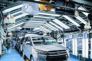 Giảm 50% lệ phí trước bạ khi đăng ký ô tô sản xuất hoặc lắp ráp trong nước