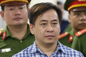 Vũ “nhôm” được giảm 1 năm tù về tội Cố ý làm lộ bí mật Nhà nước