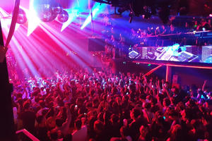 Dịch Covid-19: Chủ quán bar, karaoke, vũ trường cố tình hoạt động "chui" có thể bị phạt đến 12 năm tù