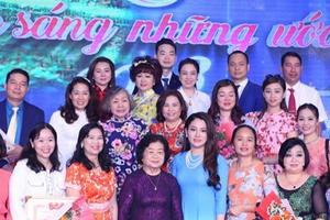 Quỹ học bổng Vừ A Dính: Vòng tay nhân ái từ những mạnh thường quân