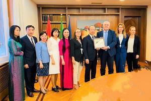 Thứ trưởng Phan Chí Hiếu thăm và làm việc tại Cộng hòa Italia