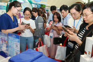 Chiến lược đào tạo giúp đội ngũ Long Châu tự tin chăm sóc sức khỏe hơn 20 triệu khách hàng 