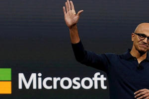 Apple sảy chân, Microsoft trở thành công ty giá trị nhất thế giới