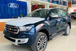 Đại lý dọn kho Ford Everest: Giảm kỷ lục 200 triệu đồng, thấp nhất từ trước tới nay tại Việt Nam