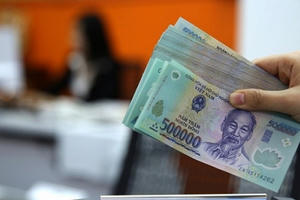 'Siết' tín dụng bất động sản: Vì sao nhắm vào cá nhân?