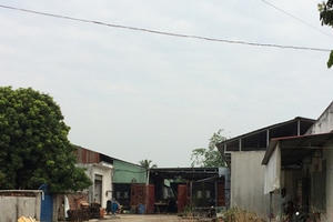 Kon Tum: Làm đường nửa vời, dân đòi lại đất