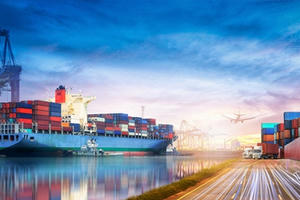 Việt Nam xuất siêu 1,9 tỷ USD