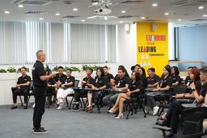 Biến linh hoạt thành sức mạnh quản trị tại ROX Group