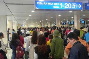 “Cuộc đua” vé máy bay dịp Tết