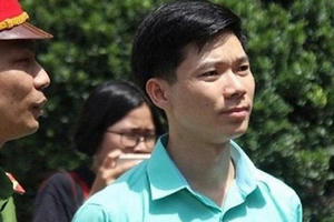 Bác sĩ Hoàng Công Lương có đủ sức khoẻ để hầu toà vào ngày 14/1 không?