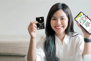 Giới trẻ với xu hướng ưu tiên dùng thẻ tín dụng để tiết kiệm chi tiêu