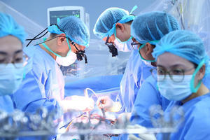 Trái tim xuyên Việt 1.600 km hồi sinh bé trai 9 tuổi