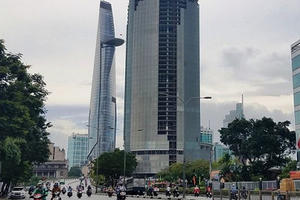 Số phận bi đát của niềm tự hào cao ốc một thời: Biểu tượng thành ám ảnh
