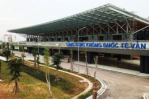 Vé bay thương mại ngày đầu tuyến TPHCM - Quảng Ninh đã bán hết