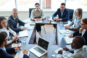 Hiệu ứng tâm lý chốn công sở: Tại sao bạn luôn cảm thấy lười biếng trước mỗi buổi họp?