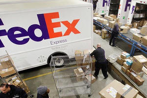 Bị Huawei nghỉ chơi, lợi nhuận ròng của FedEx sụt giảm nghiêm trọng