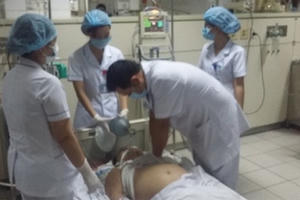 Vụ chạy thận chết người: Cựu giám đốc bệnh viện Hòa Bình mắc nhiều sai phạm