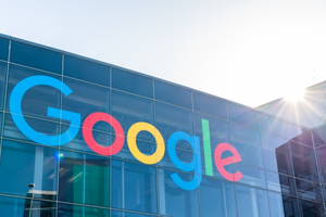 Cú 'lội ngược dòng' ngoạn mục tại Phố Wall: Đập tan nỗi sợ ChatGPT, cổ phiếu Google bứt phá 65% nhờ vũ khí Gemini