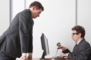 Hiệu ứng tâm lý Hawthorne và mối liên hệ với năng suất làm việc của nhân viên