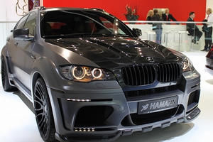 BMW X6 biển lặp "tài lộc" độ lạ tại Hà Nội