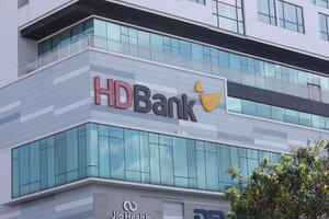HDBank (HDB): Lợi nhuận 6 tháng vượt 10.000 tỷ đồng, ROE đạt 26,5%