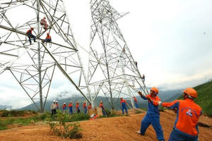 Sông Đà 11 (SJE): Lợi nhuận sụt giảm, dòng tiền kinh doanh âm trong khi nợ vay tiếp tục tăng