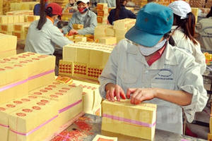 Doanh nghiệp thu trăm tỷ từ bán vàng mã, phục vụ 'cõi âm'