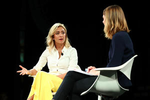 Để phụ nữ làm lãnh đạo giúp doanh nghiệp vượt xa "ngoài mong đợi". Nếu không tin? Hãy nhìn vào Whitney Wolfe Herd! 