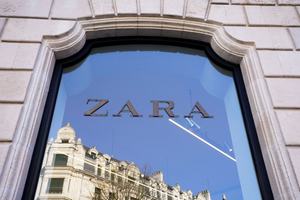 Doanh số tập đoàn sở hữu thương hiệu Zara vẫn tăng dù nhu cầu mua sắm sụt giảm