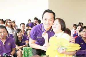 Chủ tịch Lộc Sơn Hà - Vị thuyền trưởng "mê" làm từ thiện