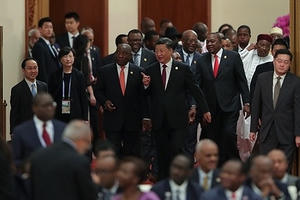 Điều gì giúp Trung Quốc tăng quyền lực kinh tế?