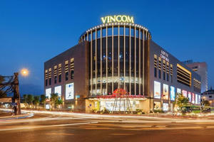 Vincom Retail (VRE): Dự kiến khai trương thêm 6 trung tâm thương mại mới trong 2024, thay đổi lớn về cổ đông và lãnh đạo