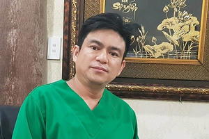 Bắt nhóm đối tượng truy sát bác sĩ Chiêm Quốc Thái giữa phố đi bộ