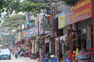 Sau thất bại của tuyến phố kiểu mẫu đầu tiên, Hà Nội xuất hiện thêm tuyến phố kiểu mẫu thứ 2 gây tranh cãi