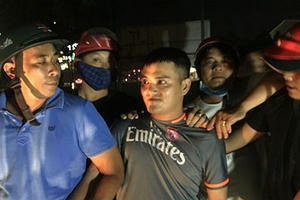 Dùng "ảnh nóng" dọa đánh chồng, ép vợ chọn "cống" tình hoặc tiền