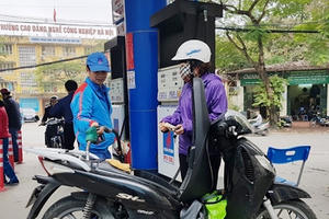 Giá xăng tăng từ 15h chiều nay