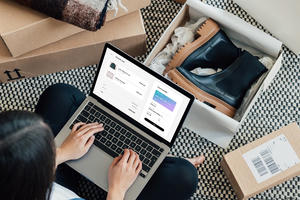 Người dùng đang quay lại mua sắm tại cửa hàng, làn sóng thương mại điện tử thật sự đã thoái trào?