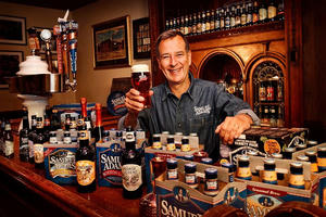 Cựu sinh viên ĐH Harvard bỏ việc trăm nghìn USD để khởi nghiệp, "chèo lái" doanh nghiệp cả tỷ USD nhưng nhận mình không phải là nhà quản lý giỏi