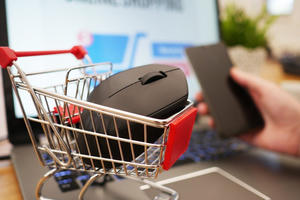 Chống hàng giả trên thương mại điện tử: Siết chặt kiểm soát, bảo vệ người tiêu dùng