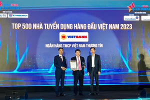 Vietbank nhận cú đúp giải thưởng: “Top 100 nhà tuyển dụng hàng đầu Việt Nam năm 2023” và “Top 10 Nơi làm việc tốt nhất Việt Nam năm 2023”