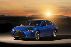 Dấu ấn thủ công bậc thầy trên siêu phẩm Lexus ES