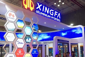 Aseanwindow và Xingfa hút khách tham quan tại Vietbuild
