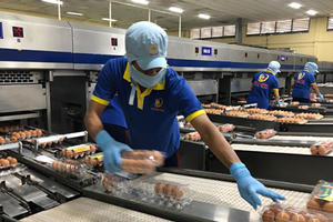 Bà Ba Huân: Thế giới thay đổi, tôi cũng muốn thay đổi