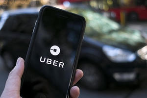 Uber bí mật nộp hồ sơ IPO