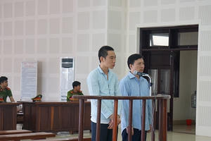 Đà Nẵng: Dùng thẻ visa giả, 2 người đàn ông Trung Quốc chiếm đoạt hơn 220 triệu đồng